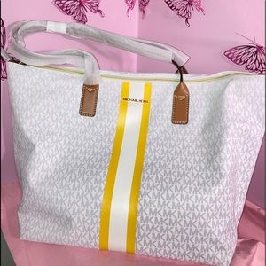 Brand new Michael Kors
Large Logo Stripe Tote Bag.